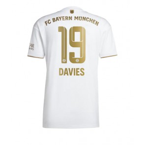 Bayern Munich Alphonso Davies #19 Bortatröja 2022-23 Kortärmad